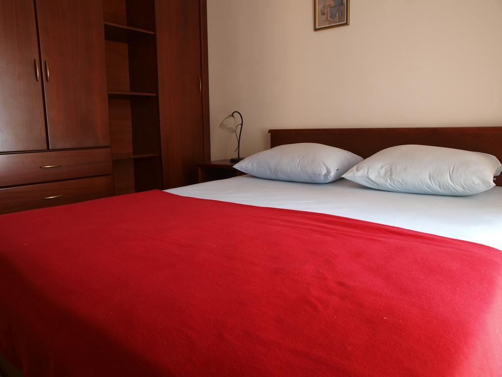 Apartments Obala Dragovic Petrovac Bilik gambar