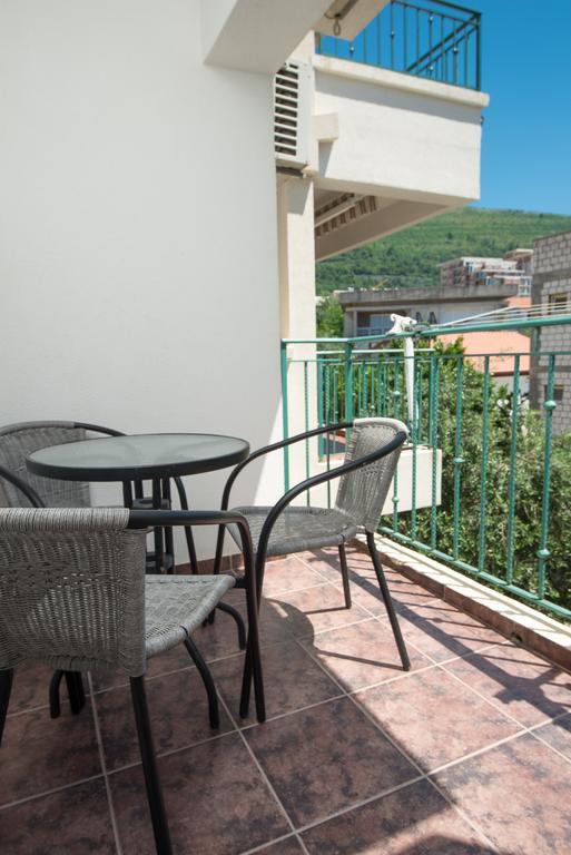 Apartments Obala Dragovic Petrovac Luaran gambar