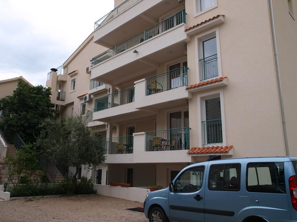 Apartments Obala Dragovic Petrovac Luaran gambar